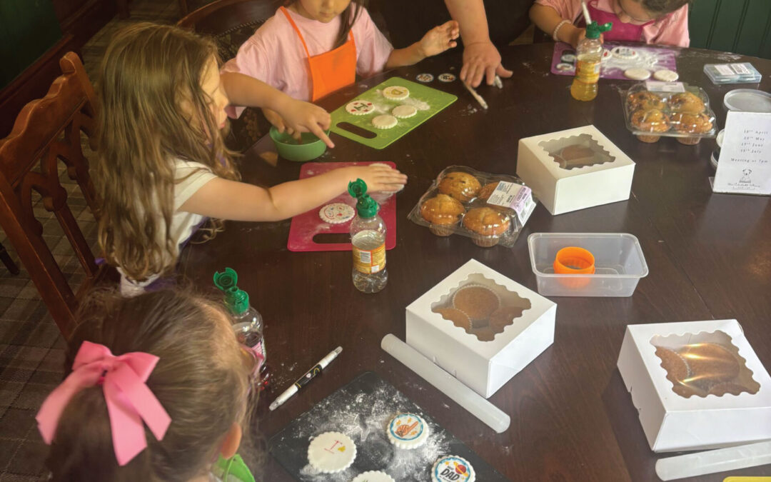 Cupcake Decorating at The Culcheth Arms for Father’s Day